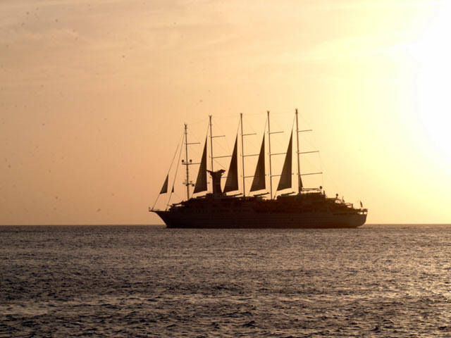 Větší lodě v Karibiku